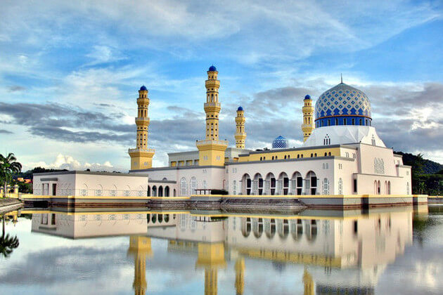 Kota-Kinabalu-City-Mosque-shore-excursions