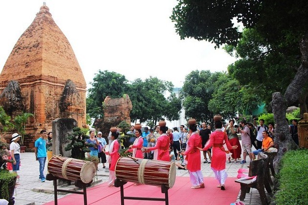 Thap Ba Ponagar - Nha Trang shore excursions