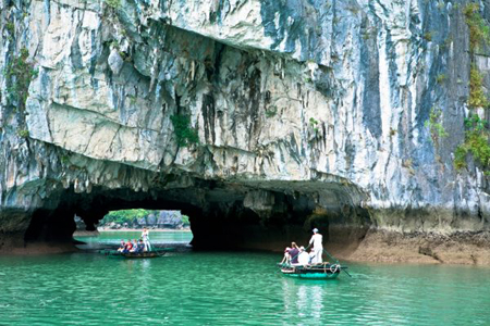 Luon Cave, Halong Bay, Vietnam