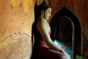 Buddha image inside Gubyaukgyi Temple