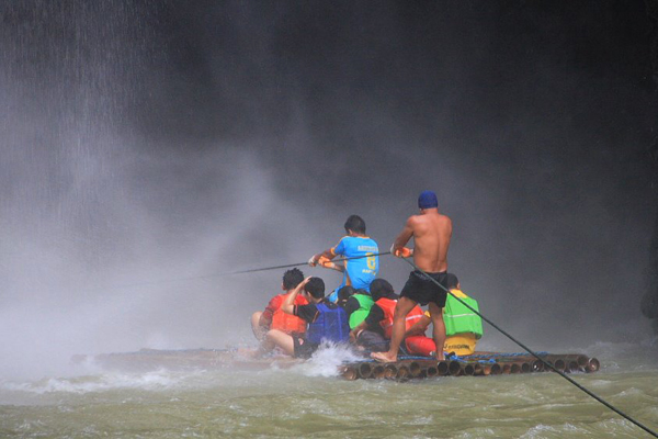 Bamboo raft experience in Pagsanjan Falls