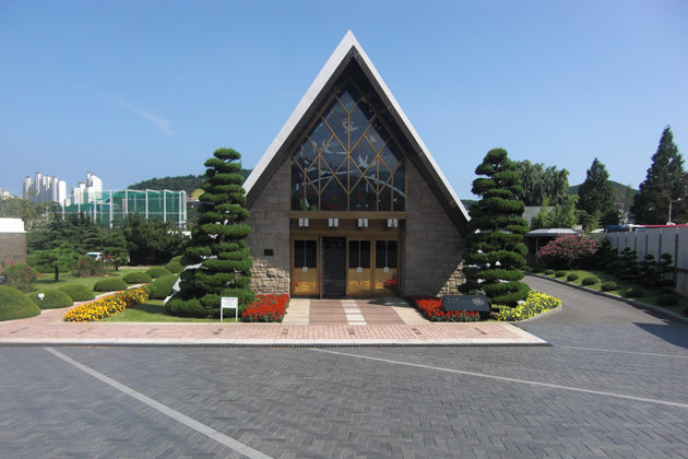 Memorial Service Hall, UN Memorial Cemetery