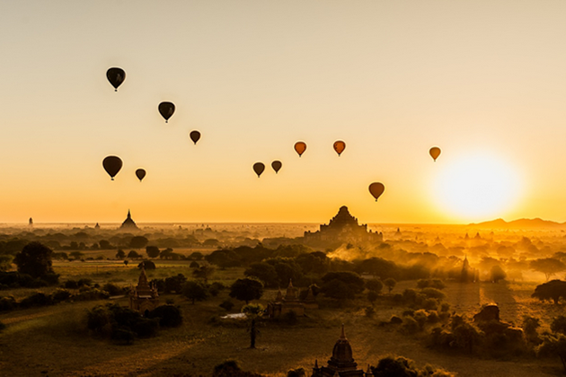 Balloon over Bagan temples