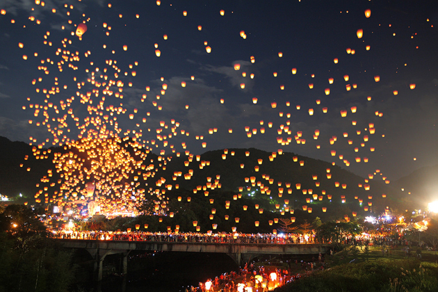 Panoramic view of Pingxi Flying Lantern Festival