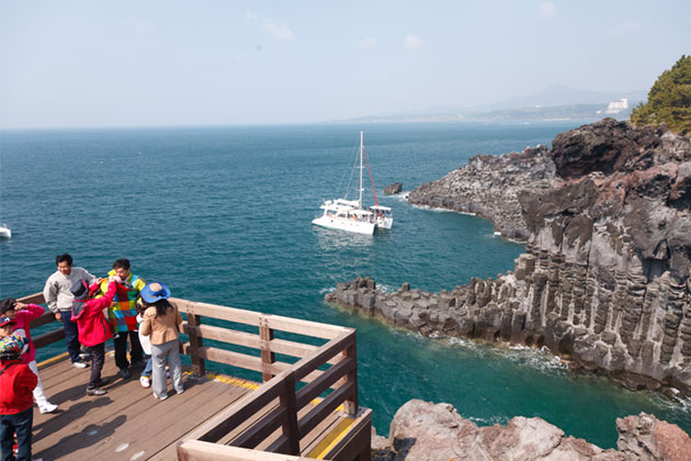 Jusangjeolli Cliffs