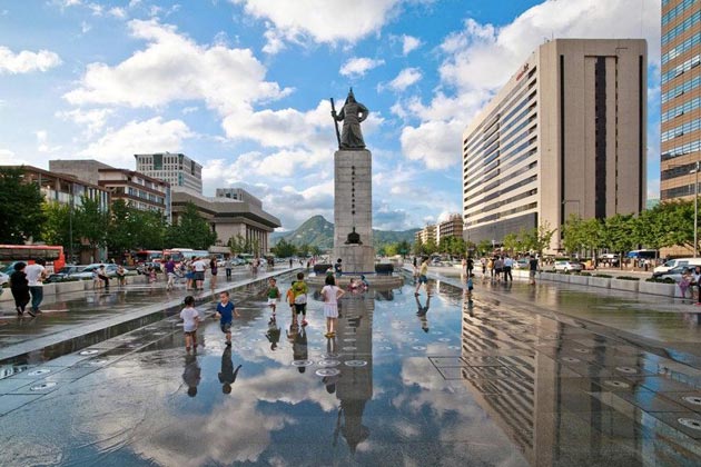 Gwanghwamun Plaza
