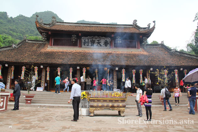 Perfume Pagoda