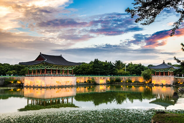 Gyeongju-Donggung-Palace-and-Wolji-Pond1