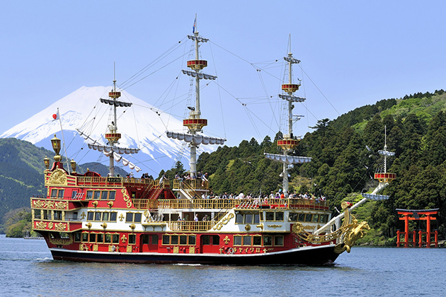 Lake Ashi cruising - Shimizu Shore Excursions