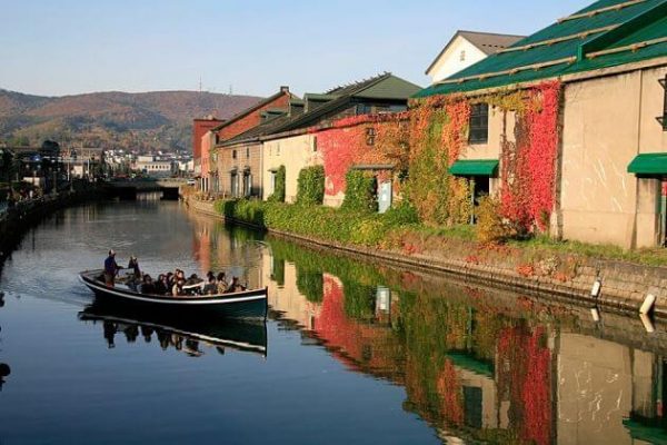 Otaru-canal-shore-excursions