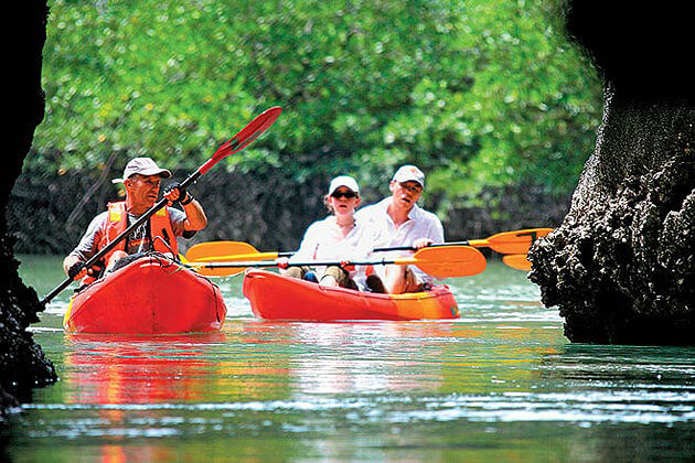 Kayak-Langkawi-cave