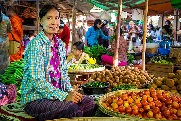 Nyang-U-Market-1