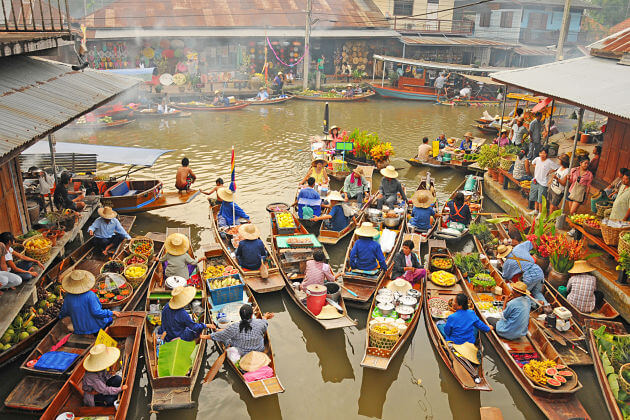 Damnoen Saduak Floating Market