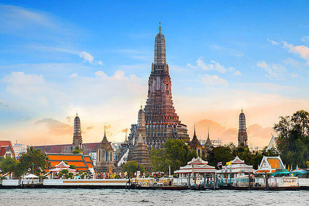 Temple-of-Dawn-in-Bangkok-shore-excursions