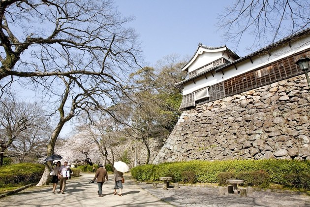 Fukuoka Castle surround