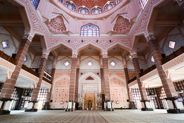 Putra Mosque architecture