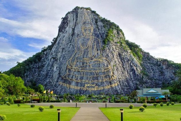 Khao Chi Khan Buddha Mountain Pattaya - Bangkok shore excursions