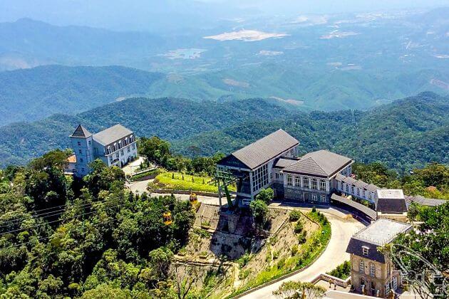 Peak-of-Chua-Mountain-Bana-Hill