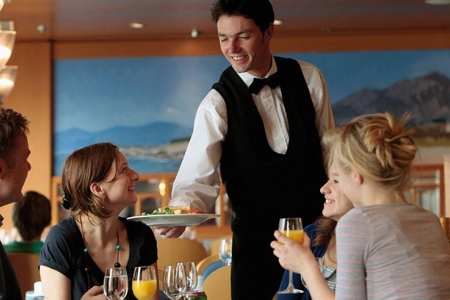 Tipping Culture Guide for Cruise Passengers in France