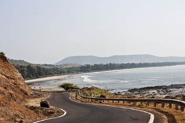 mumbai-to-goa-coastline