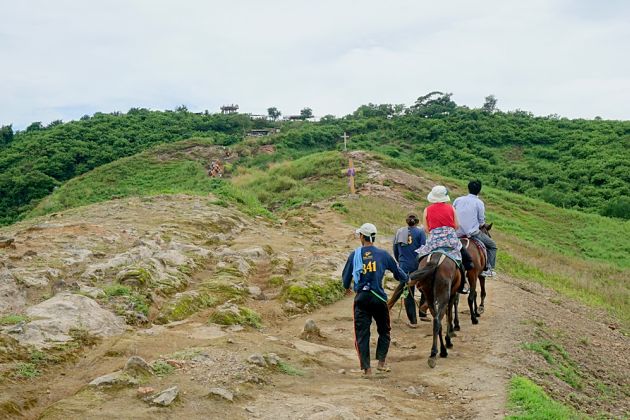 Horse-riding the Taal Volcano - Philippines shore excursions