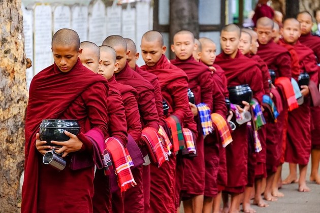 Myanmar monks - shore excursions
