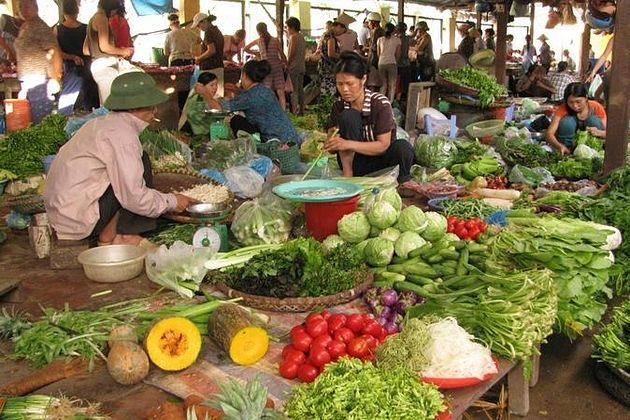 Nha Trang local market - Nha Trang shore excursions