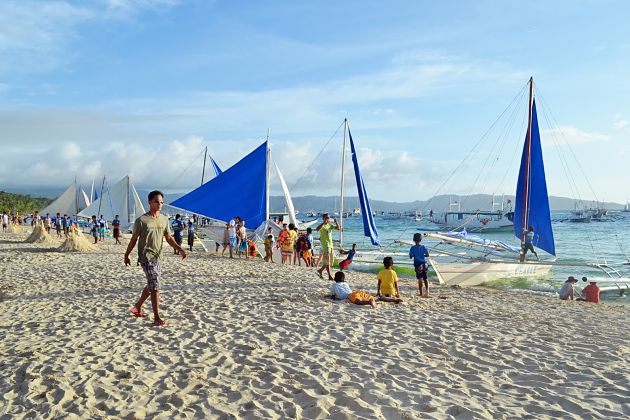 Paraw sailing - Philippines shore excursions