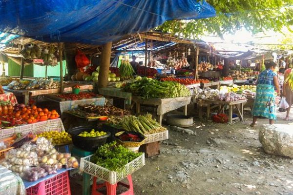 Larantuka morning market