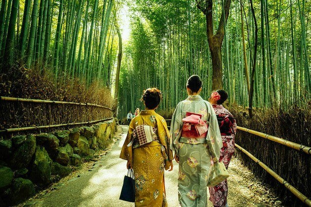 Arashiyama-bamboo-forest