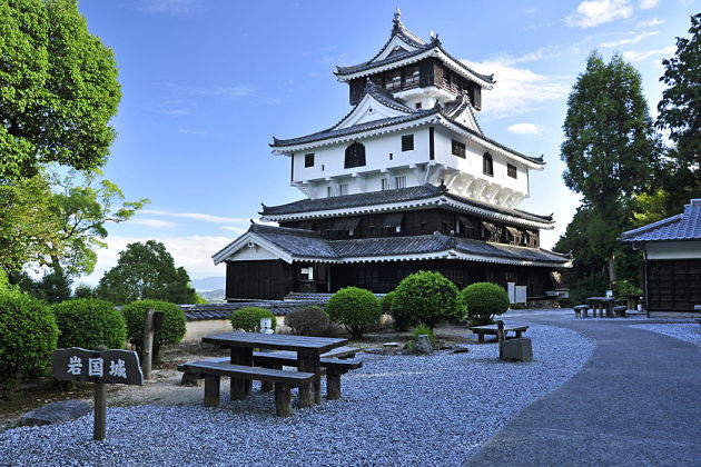 Iwakuni Castle