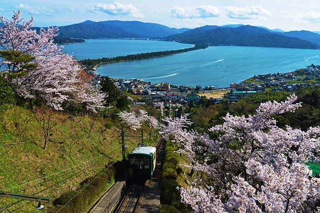 Amanohashidate View Land train