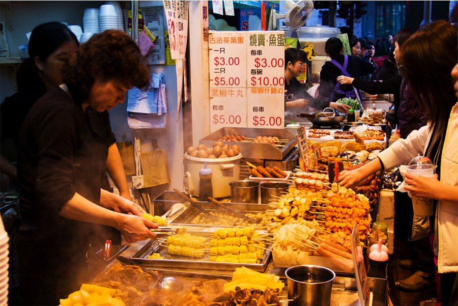 Best Street Food to Try in Hong Kong