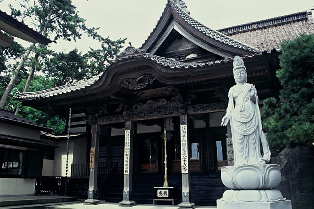 Kaikoji Temple - Sakata shore excursions