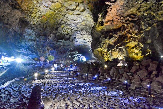 Manjanggul-Lava-Tube-Jeju-shore-excursions