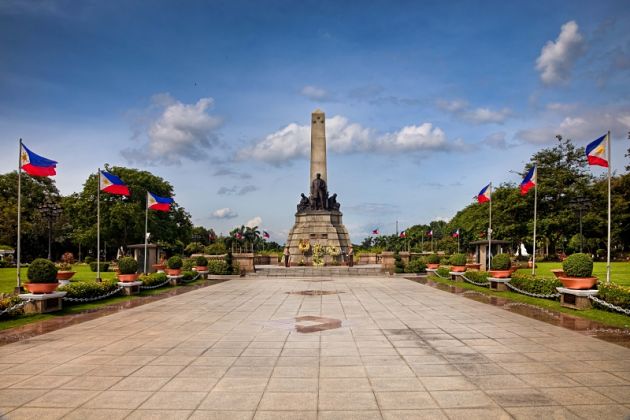 Rizal Park in manila shore excursions