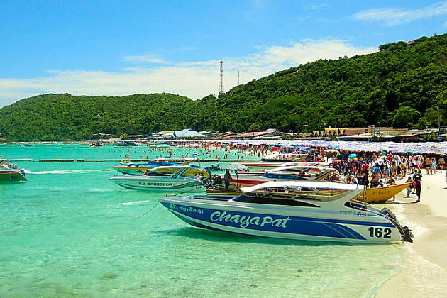 speedboat to Koh Lan Island