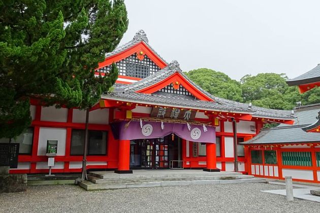 Kumano Hayatama Shrine - Shingu shore excursions