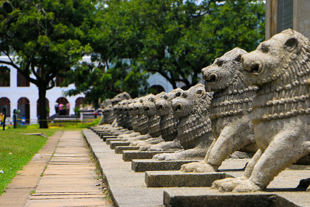 Independence Memorial - Colombo shore excursions