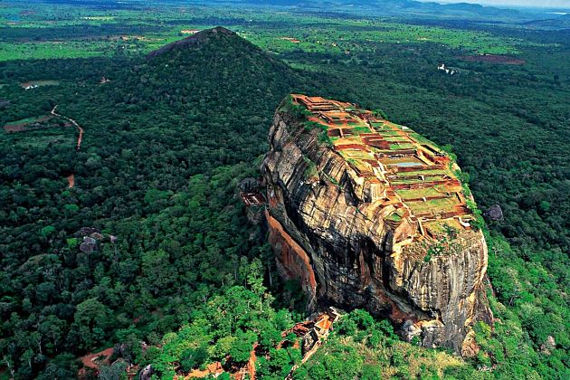 Sigiriya Lion Fortress - Colombo shore excursions