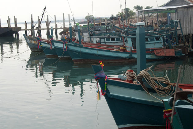 Steung-Hauv-fishing-village