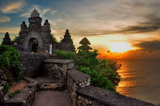 Uluwatu Temple Bali shore excursions