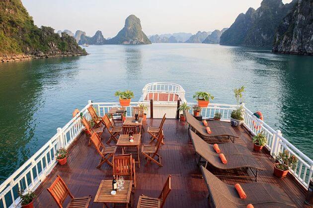 Best-time-to-visit-Halong-bay-shore-excursions