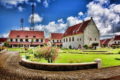 Fort Rotterdam in Makassar day tours