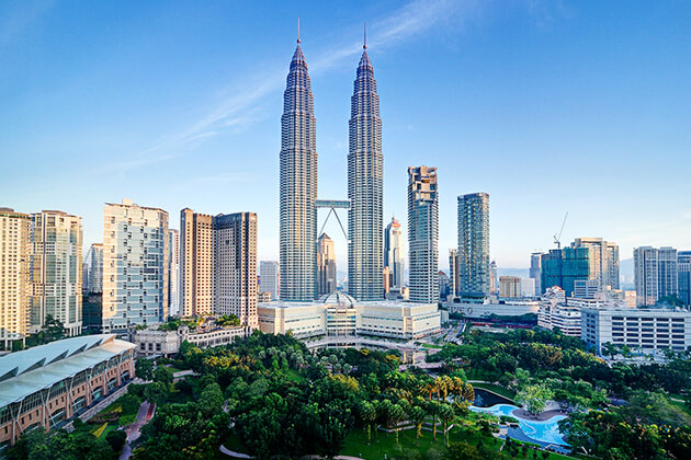 PETRONAS-Twin-Towers-Kuala-Lumpur-shore-excursions