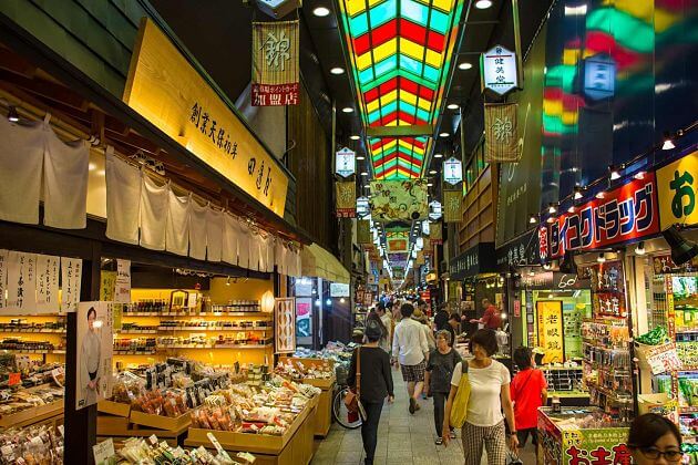 Nishiki-Fishing-Market-Kyoto-shore-excursions