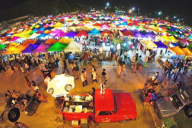 Roi Fat Market-Bangkok-night-market