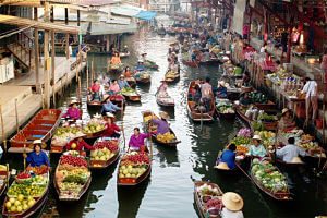 Bangkok floating market Westerdam Cruise Nov 2019