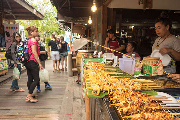 Floating market in Pattaya Shore Excursions