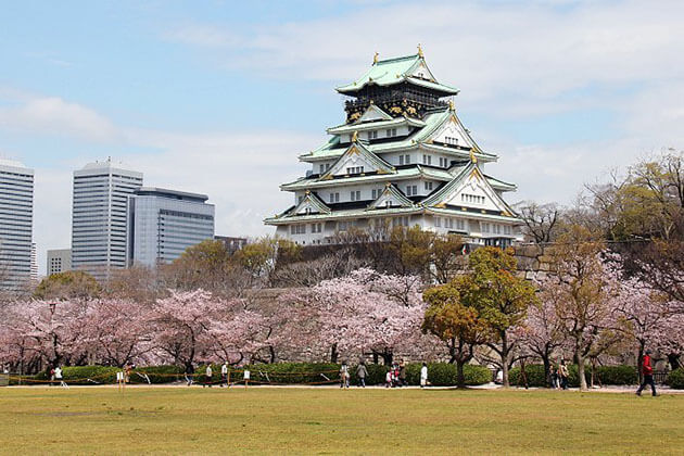 Osaka Castle in Osaka Shore Excursions